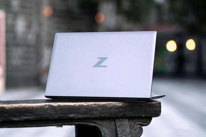 惠普ZBook Firefly 14 G7评测：颠覆轻薄的工作站，助力移动办公 
